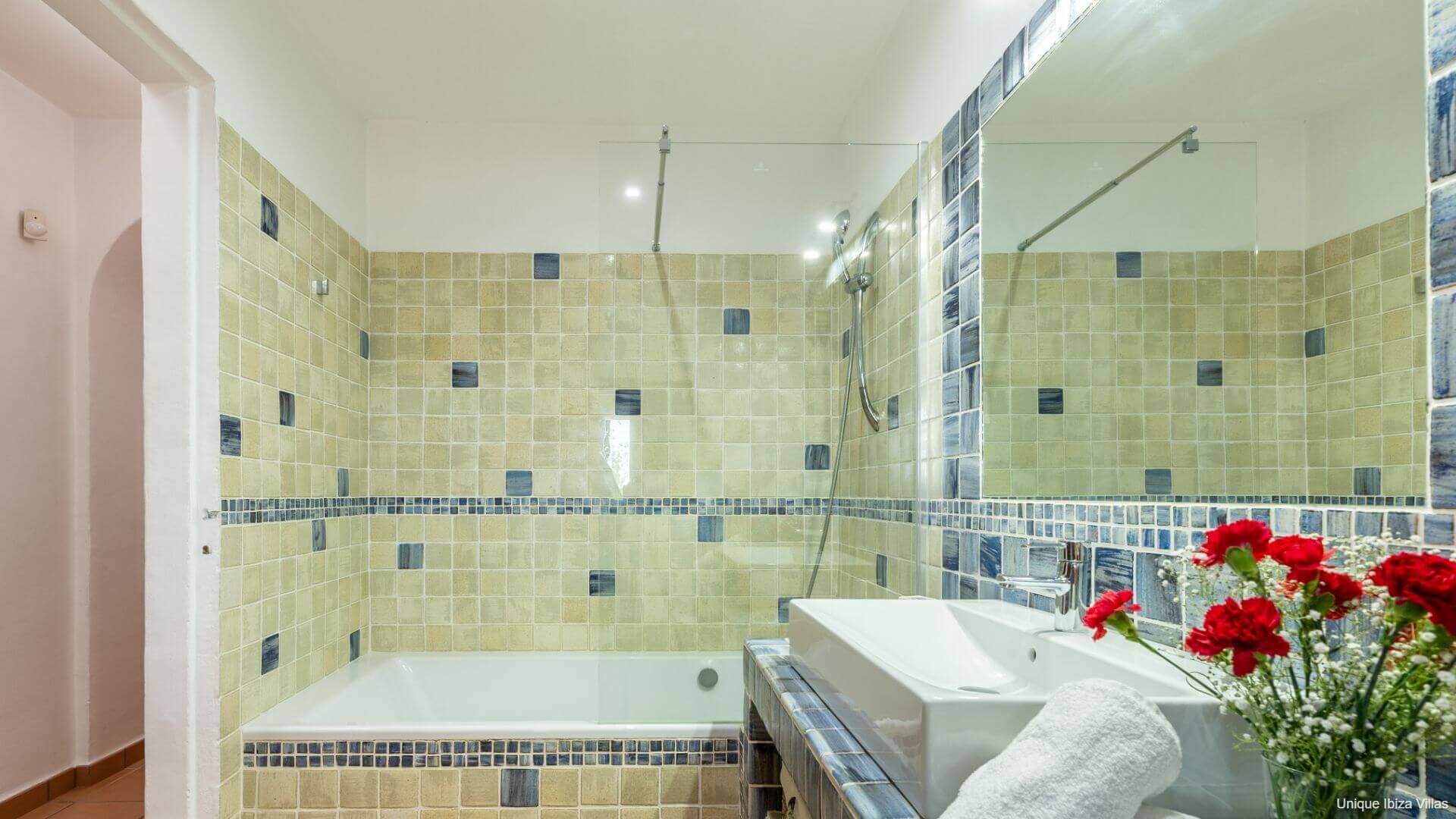 VILLA SA TANCA DEN LLOSES - 4 Bedrooms - Cala Llonga/Santa Eulalia