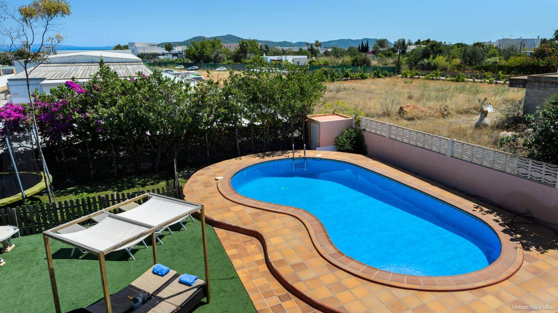 VILLA SA CARROCA - 5 Bedrooms - Sa Carroca Near Playa den Bossa/Ibiza Town