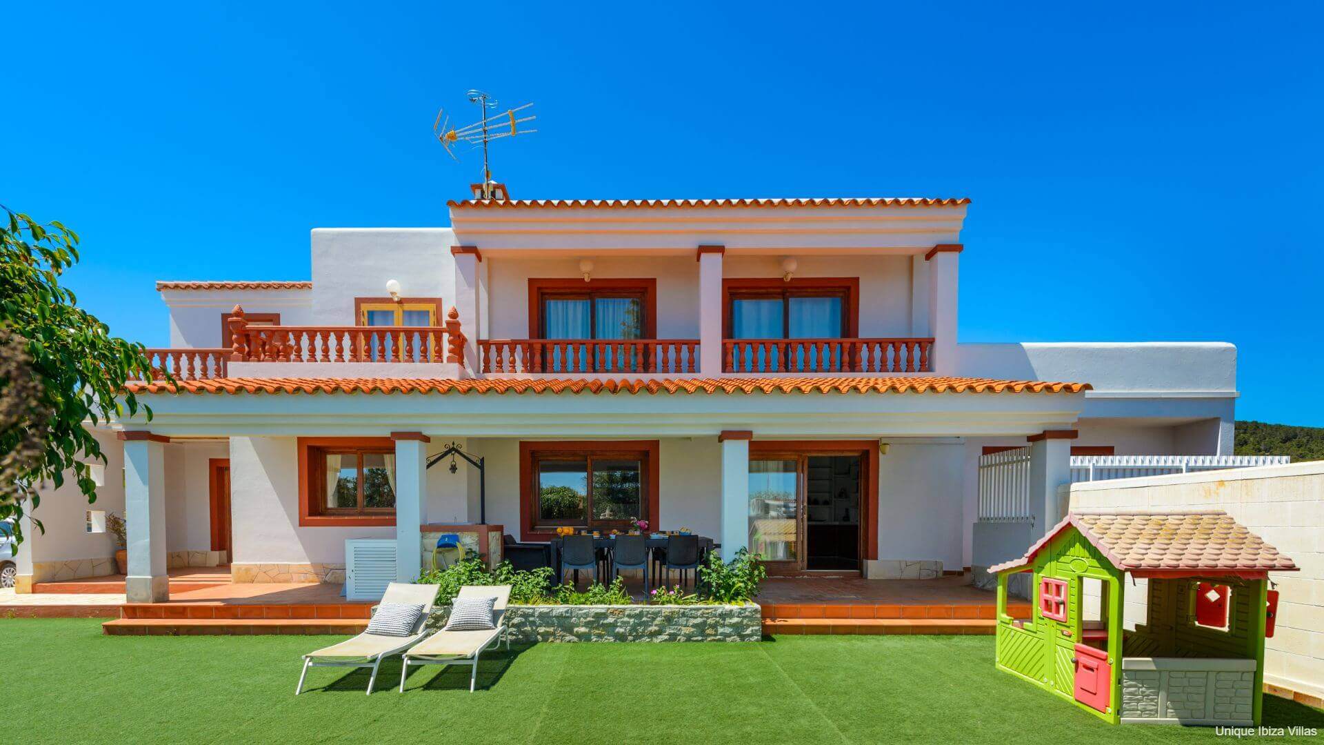 VILLA SA CARROCA - 5 Bedrooms - Sa Carroca Near Playa den Bossa/Ibiza Town