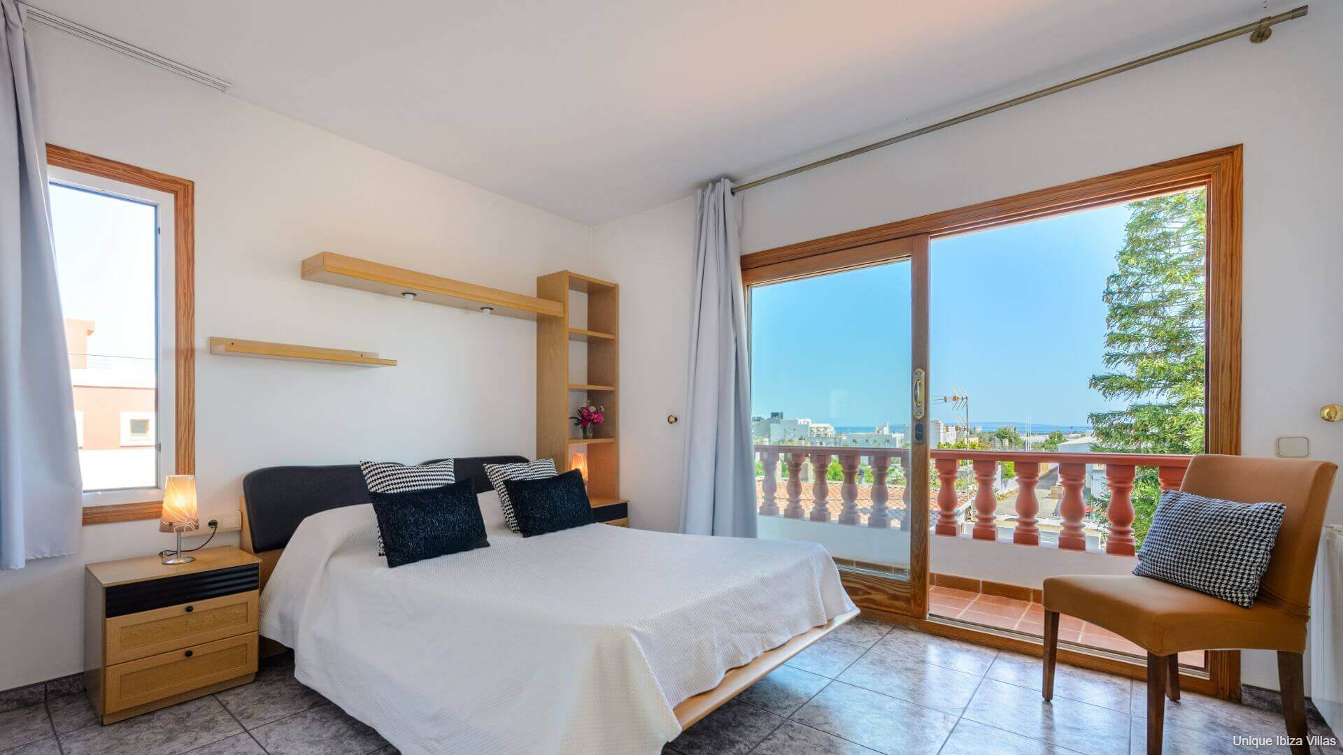 VILLA SA CARROCA - 5 Bedrooms - Sa Carroca Near Playa den Bossa/Ibiza Town