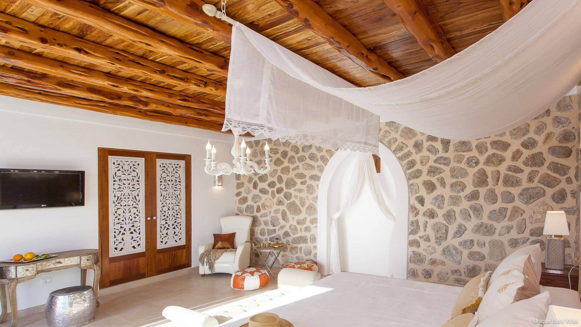 VILLA MORNA - 5 Bedrooms - San Carlos/San Lorenzo (Rural) 