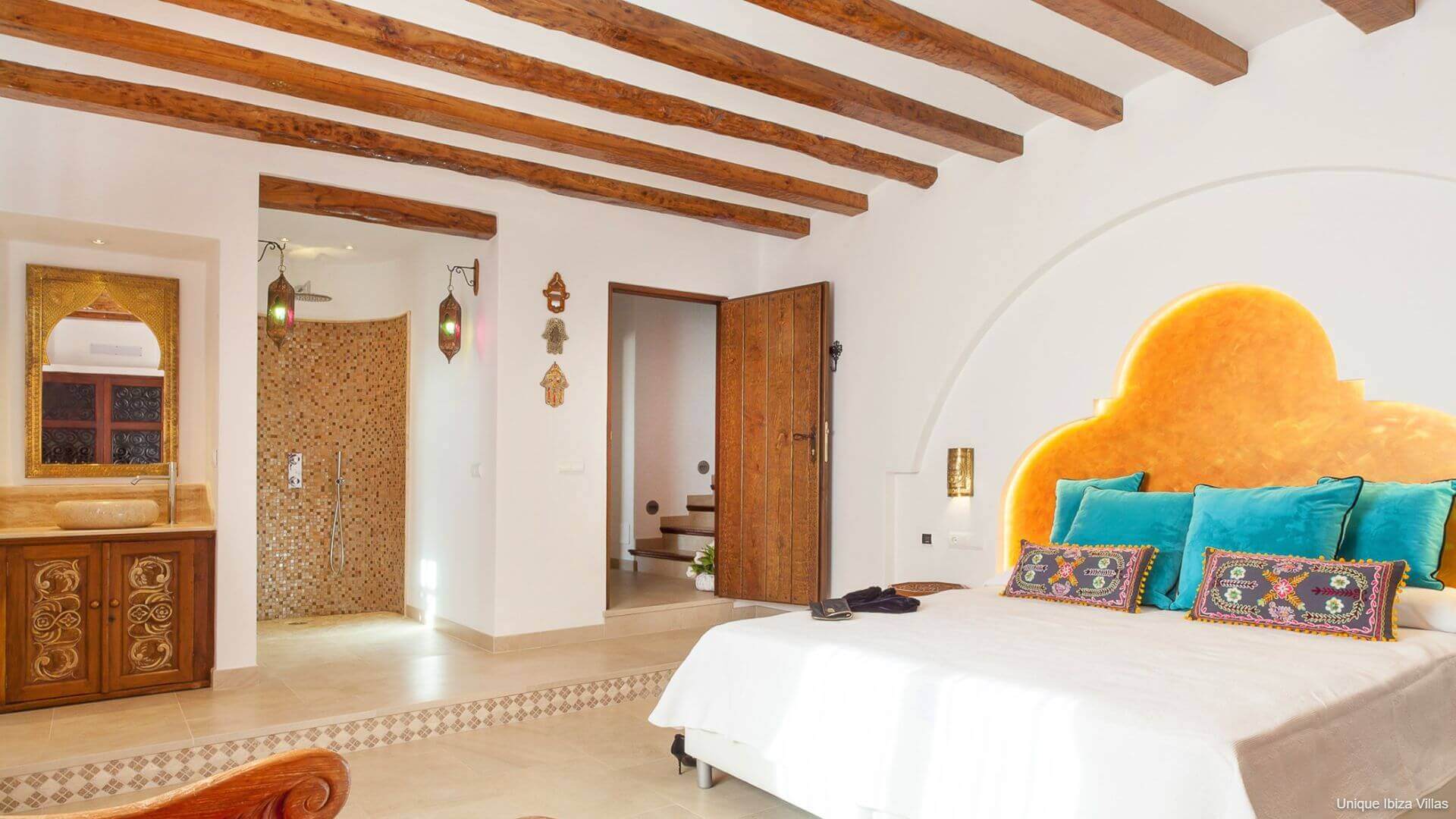 VILLA MORNA - 5 Bedrooms - San Carlos/San Lorenzo (Rural) 