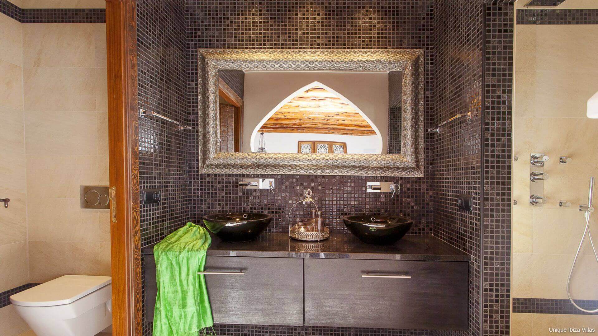VILLA MORNA - 5 Bedrooms - San Carlos/San Lorenzo (Rural) 