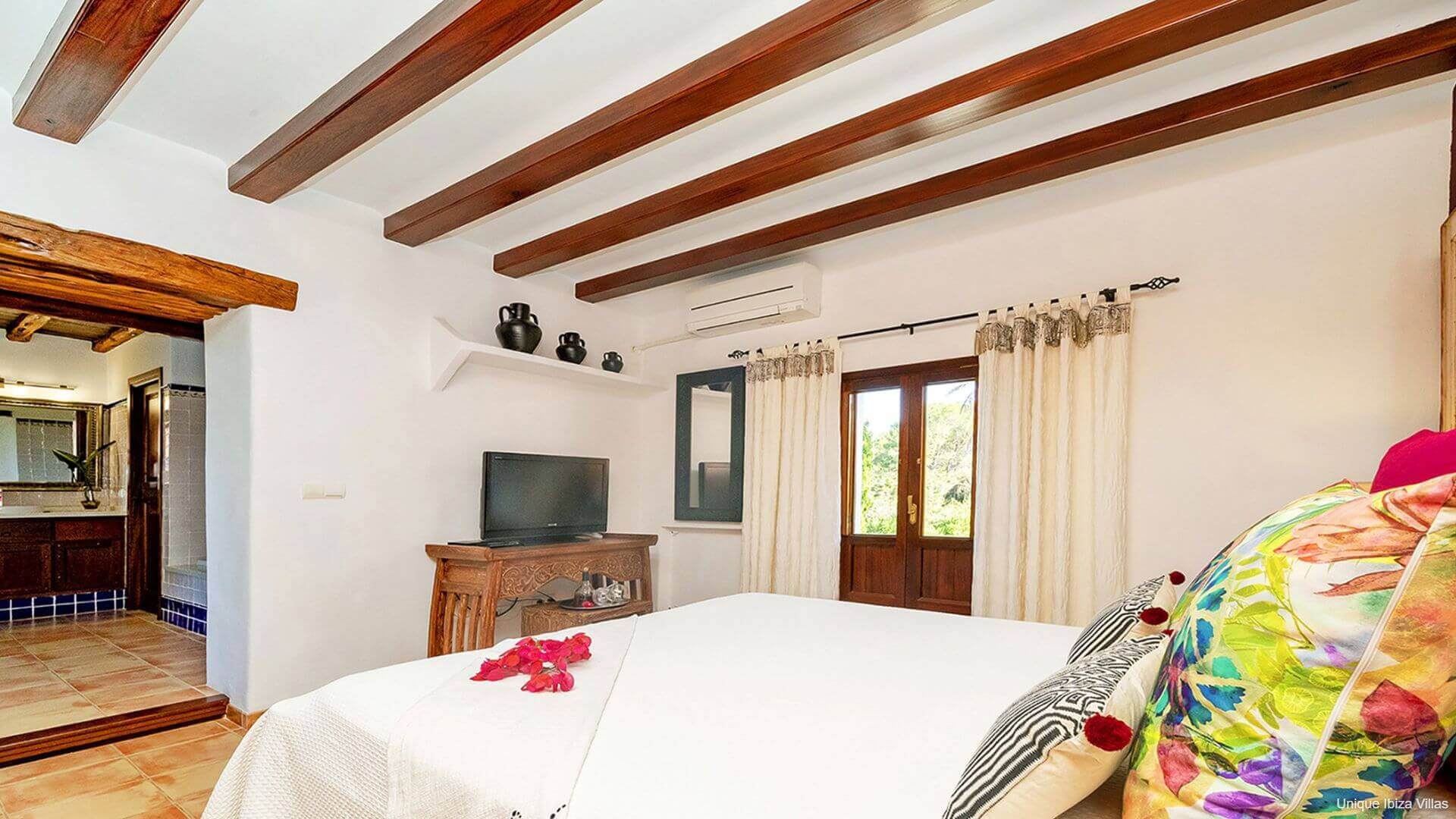VILLA XUMEU - 6 Bedrooms - San Carlos/San Lorenzo (Rural) 