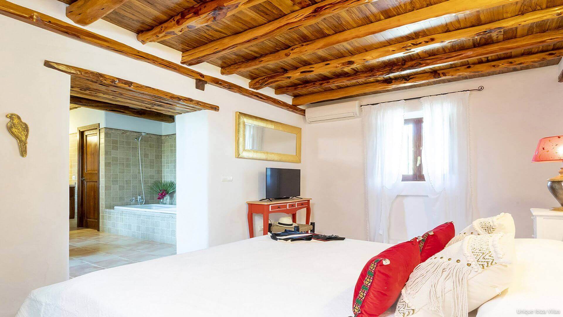 VILLA XUMEU - 6 Bedrooms - San Carlos/San Lorenzo (Rural) 