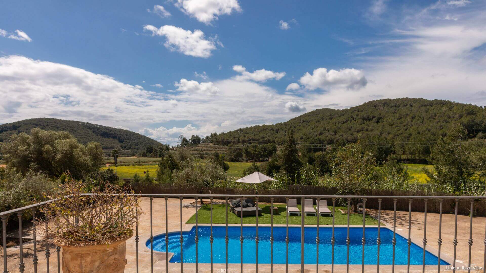 VILLA CAN PORTMANY - 3 Bedrooms - San Jose (Walk To Village)