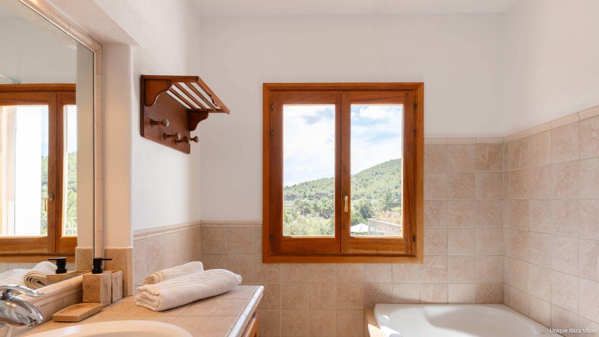VILLA CAN PORTMANY - 3 Bedrooms - San Jose (Walk To Village)