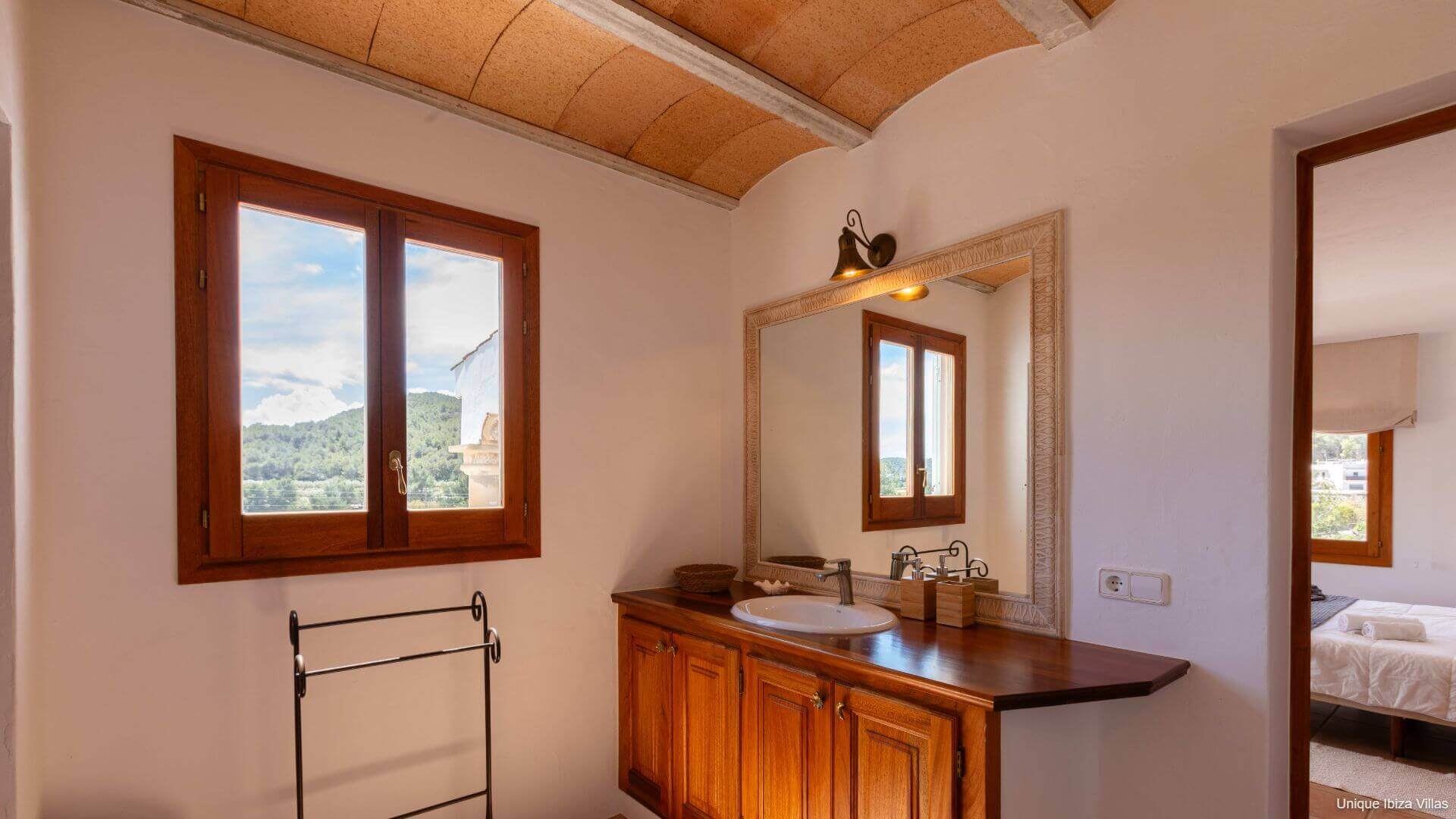 VILLA CAN PORTMANY - 3 Bedrooms - San Jose (Walk To Village)