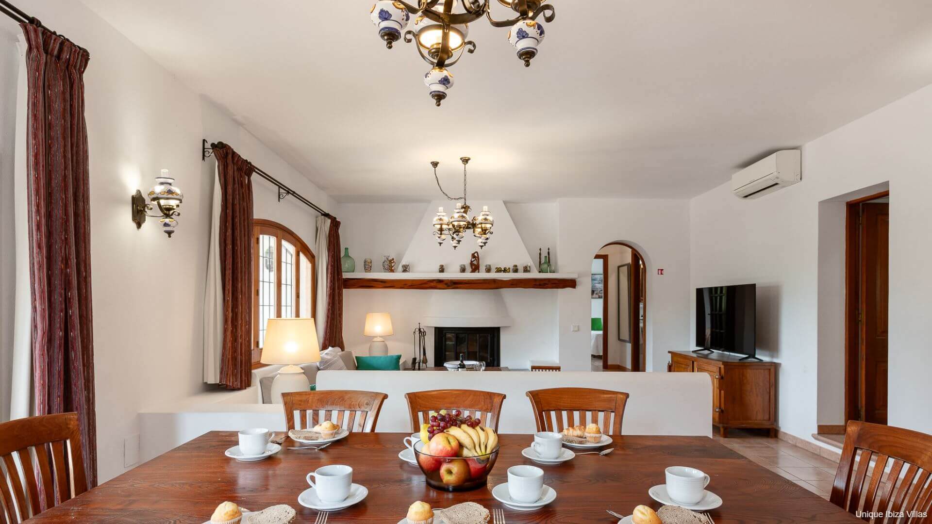 VILLA CAN BASSETES - 3 Bedrooms - Near Jesus/Ibiza Town 