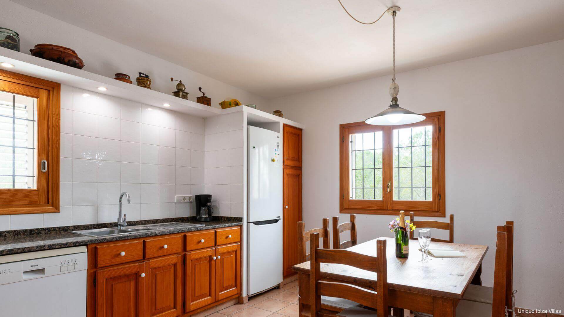 VILLA CAN BASSETES - 3 Bedrooms - Near Jesus/Ibiza Town 