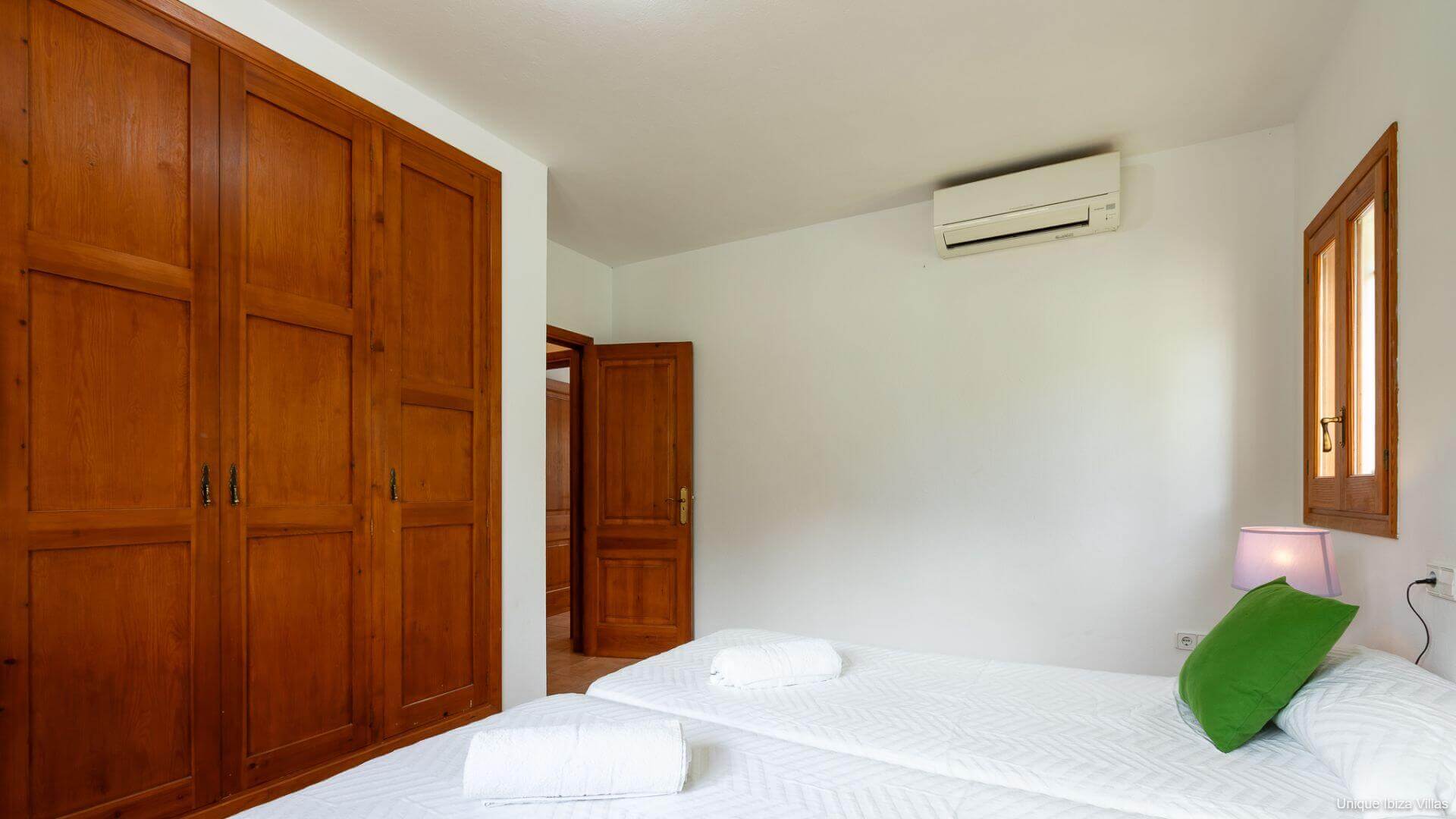 VILLA CAN BASSETES - 3 Bedrooms - Near Jesus/Ibiza Town 