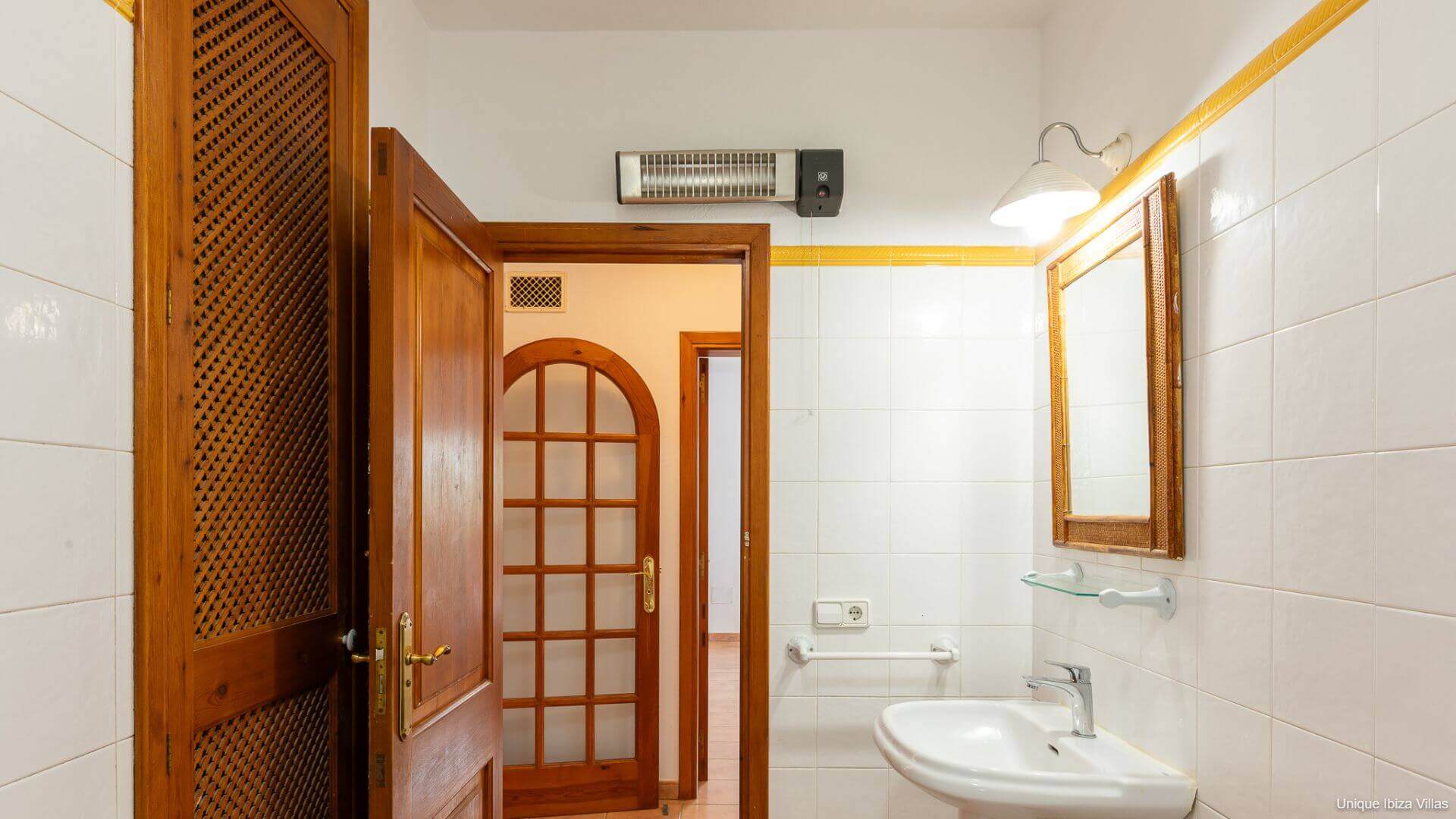 VILLA CAN BASSETES - 3 Bedrooms - Near Jesus/Ibiza Town 