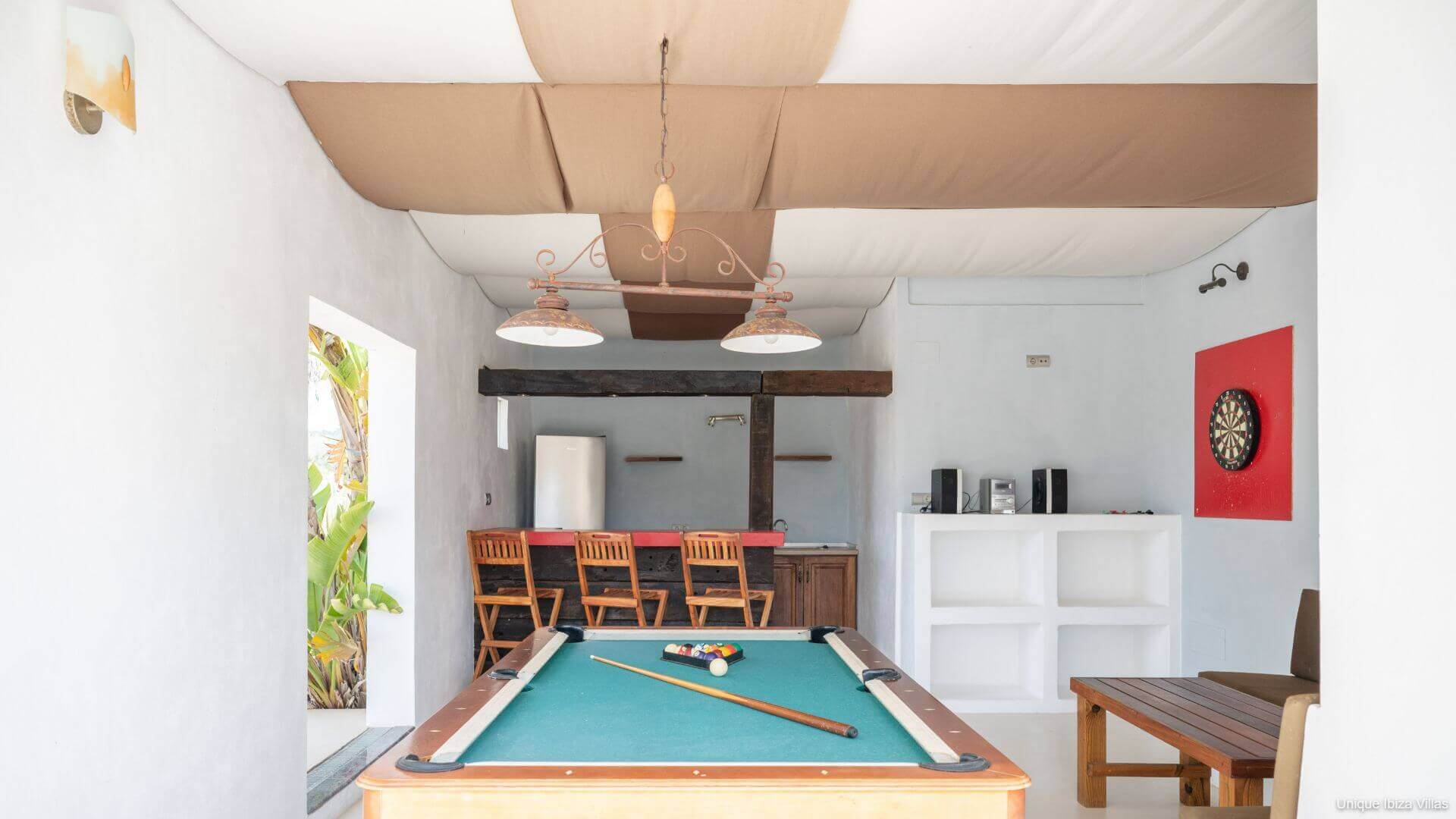 VILLA CAN COSMI - 4 Bedrooms - Es Canar/Cala Nova/Santa Eulalia (Walk To Beach) 