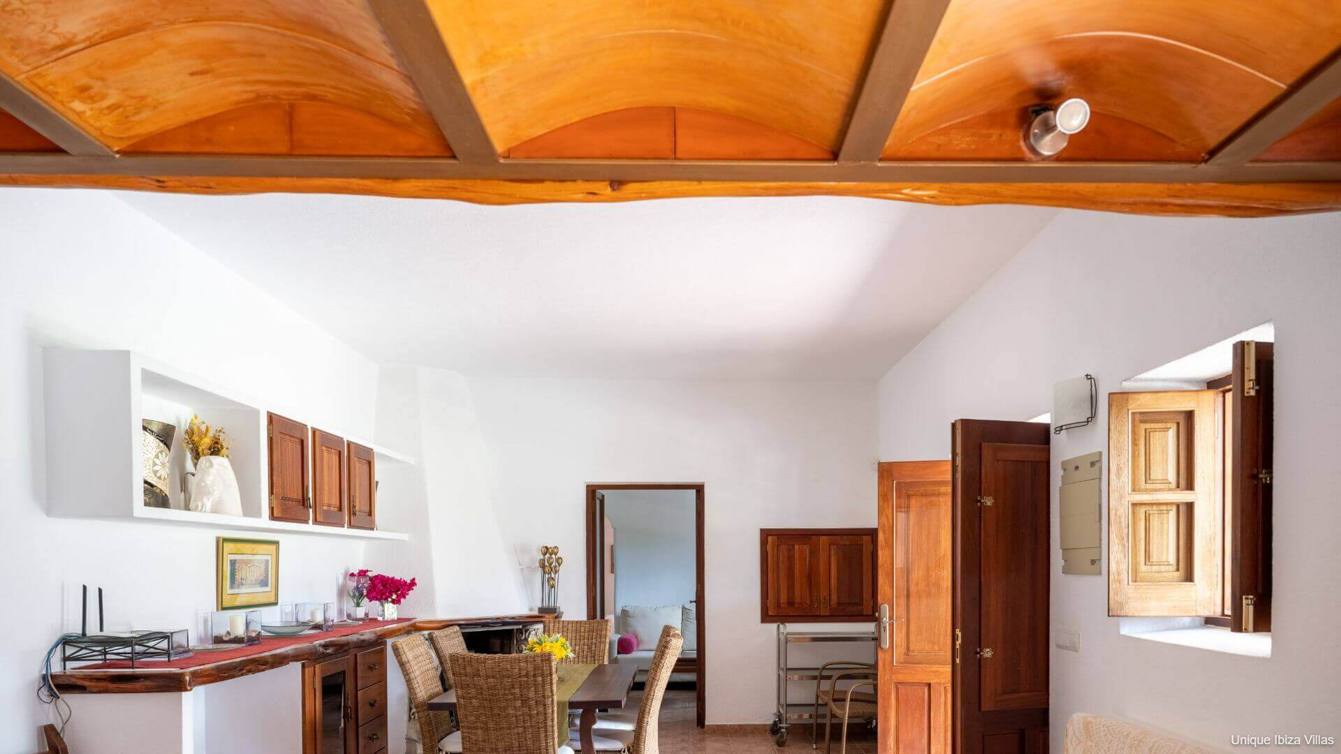 VILLA CAN COSMI - 4 Bedrooms - Es Canar/Cala Nova/Santa Eulalia (Walk To Beach) 