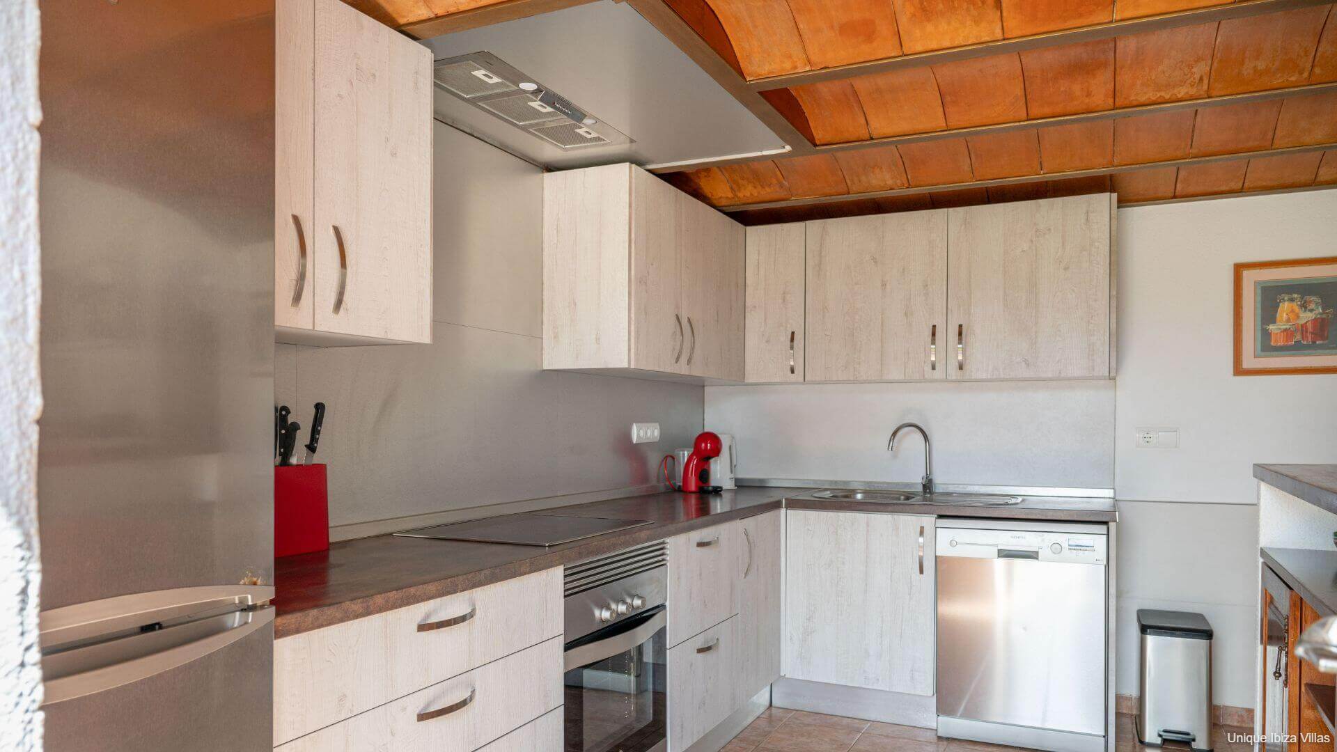 VILLA CAN COSMI - 4 Bedrooms - Es Canar/Cala Nova/Santa Eulalia (Walk To Beach) 