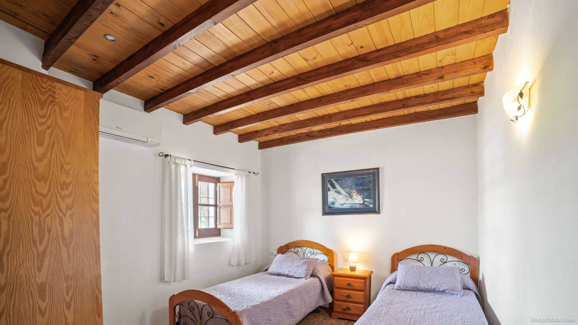 VILLA CAN COSMI - 4 Bedrooms - Es Canar/Cala Nova/Santa Eulalia (Walk To Beach) 