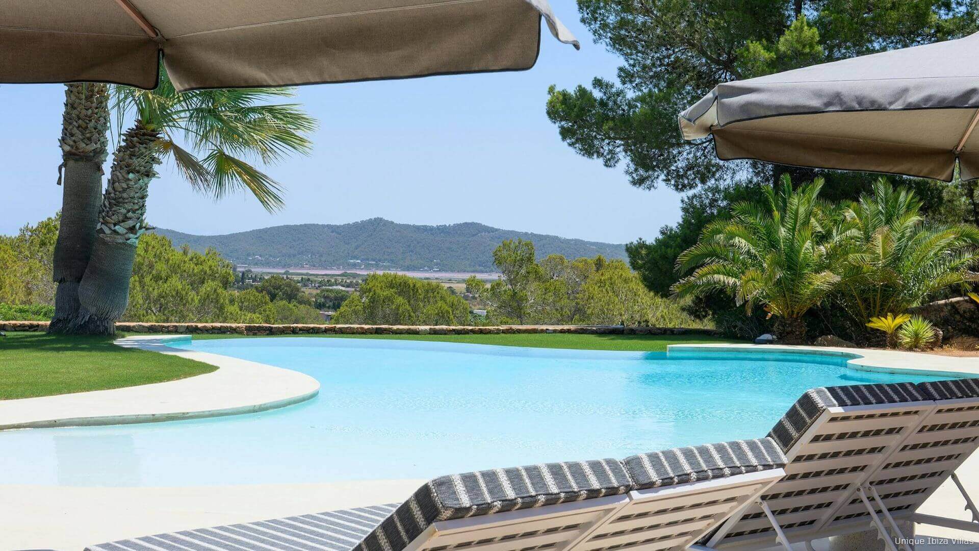 VILLA CAN TAURINO - 5 Bedrooms - Sa Caleta Near Cala Jondal