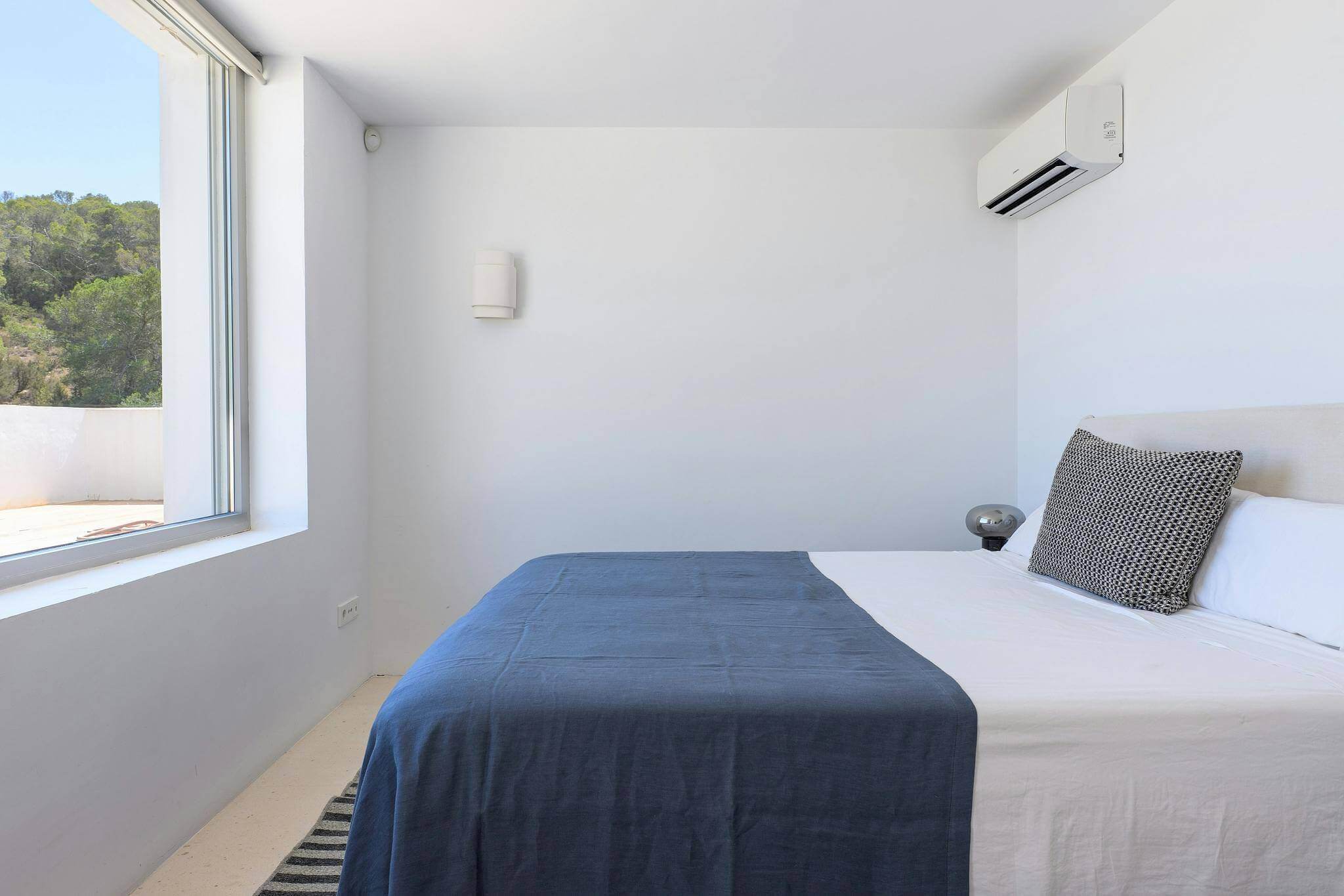 VILLA CAN TAURINO - 5 Bedrooms - Sa Caleta Near Cala Jondal