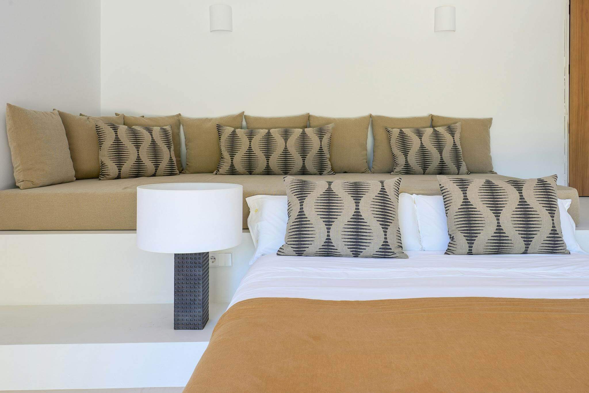VILLA CAN TAURINO - 5 Bedrooms - Sa Caleta Near Cala Jondal