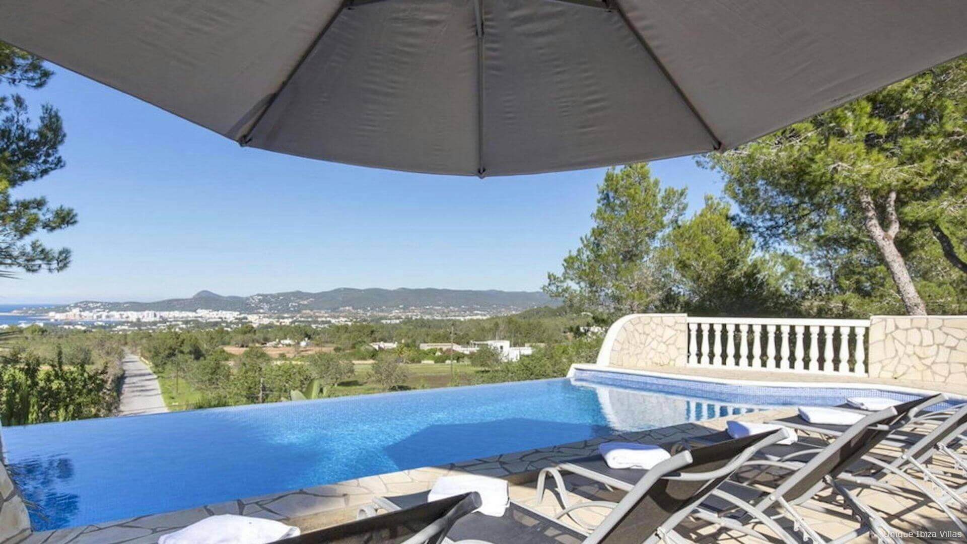 VILLA CEREZA - 5 Bedrooms - San Antonio/San Agustin