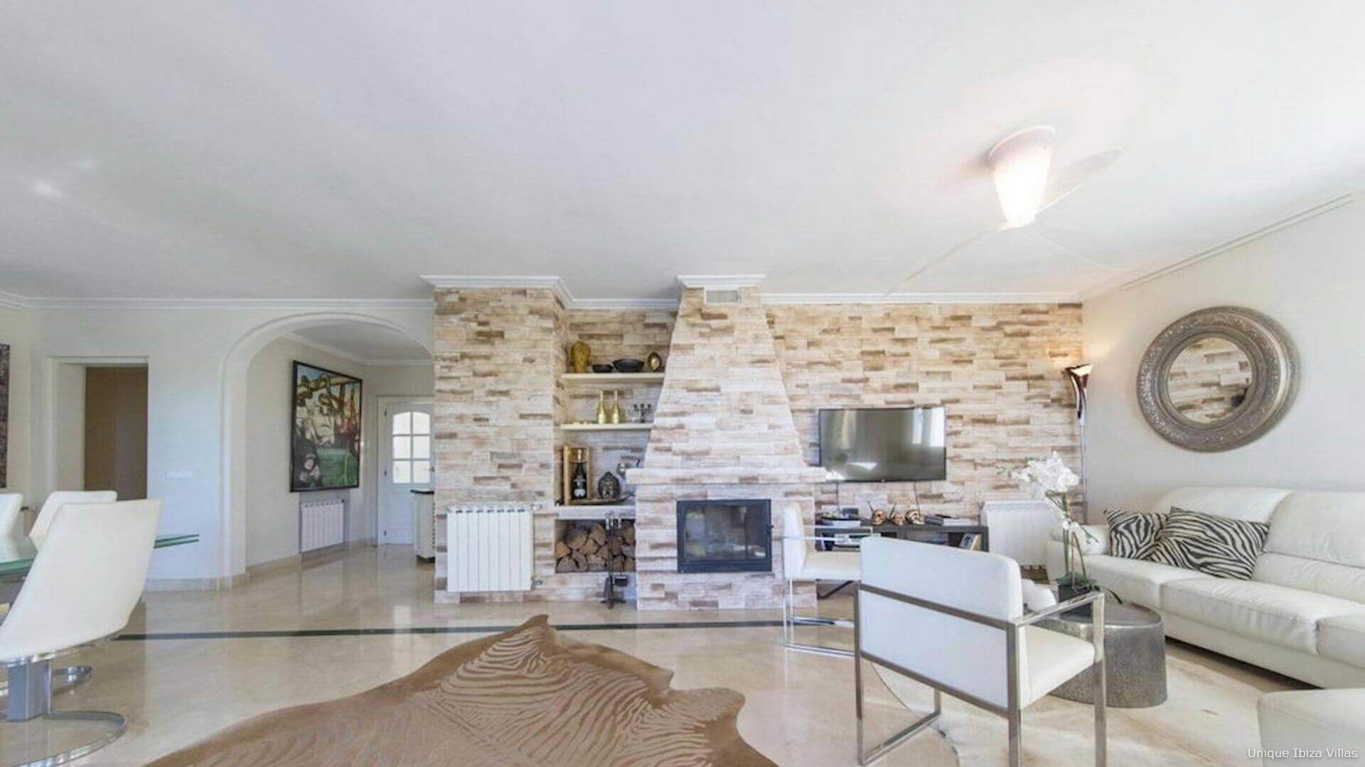VILLA CEREZA - 5 Bedrooms - San Antonio/San Agustin