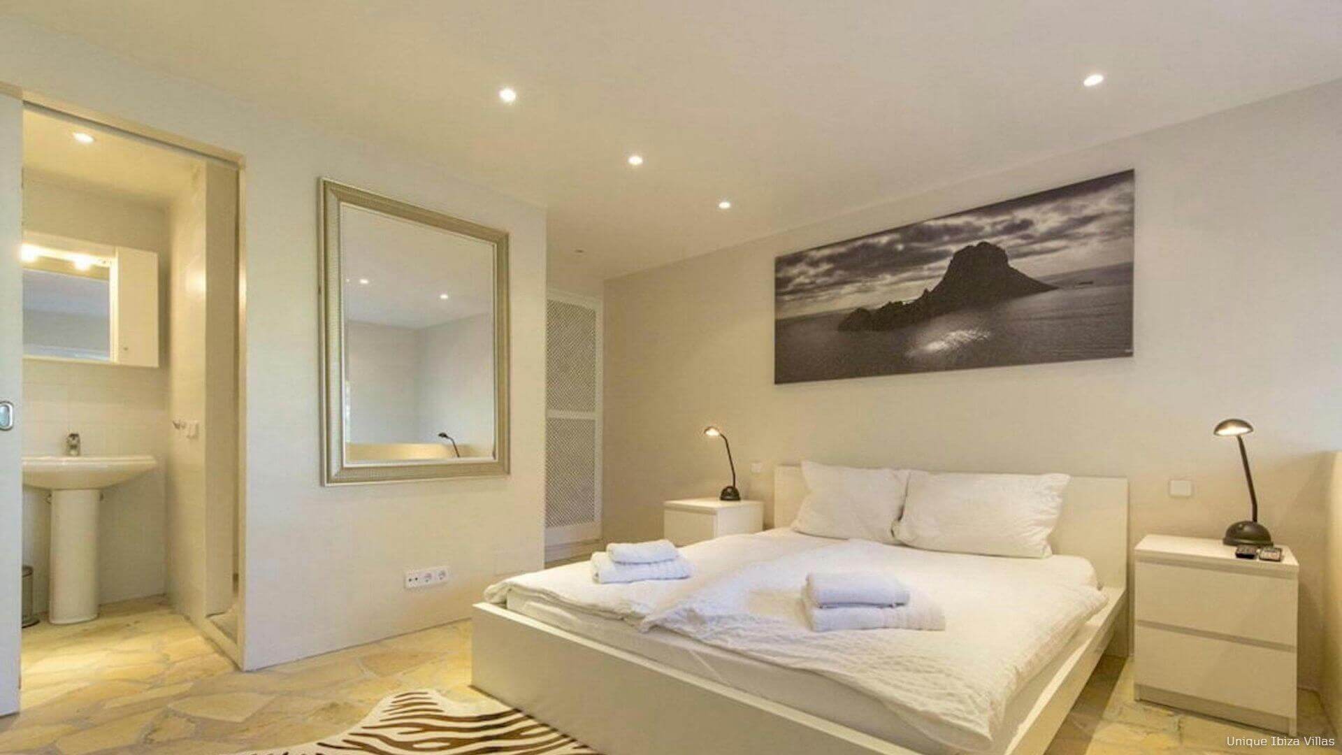 VILLA CEREZA - 5 Bedrooms - San Antonio/San Agustin