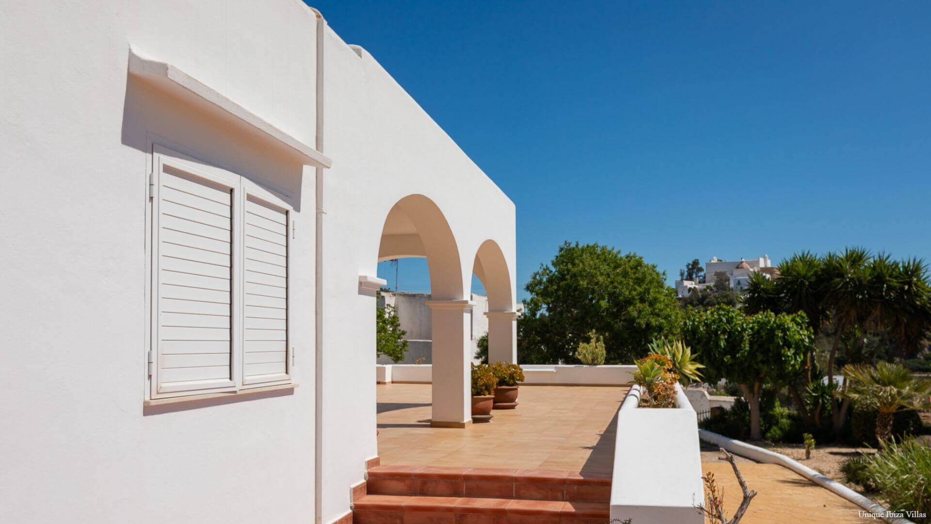 VILLA CAN BLAI - 3 Bedrooms - Santa Eulalia (Walk To Beach)