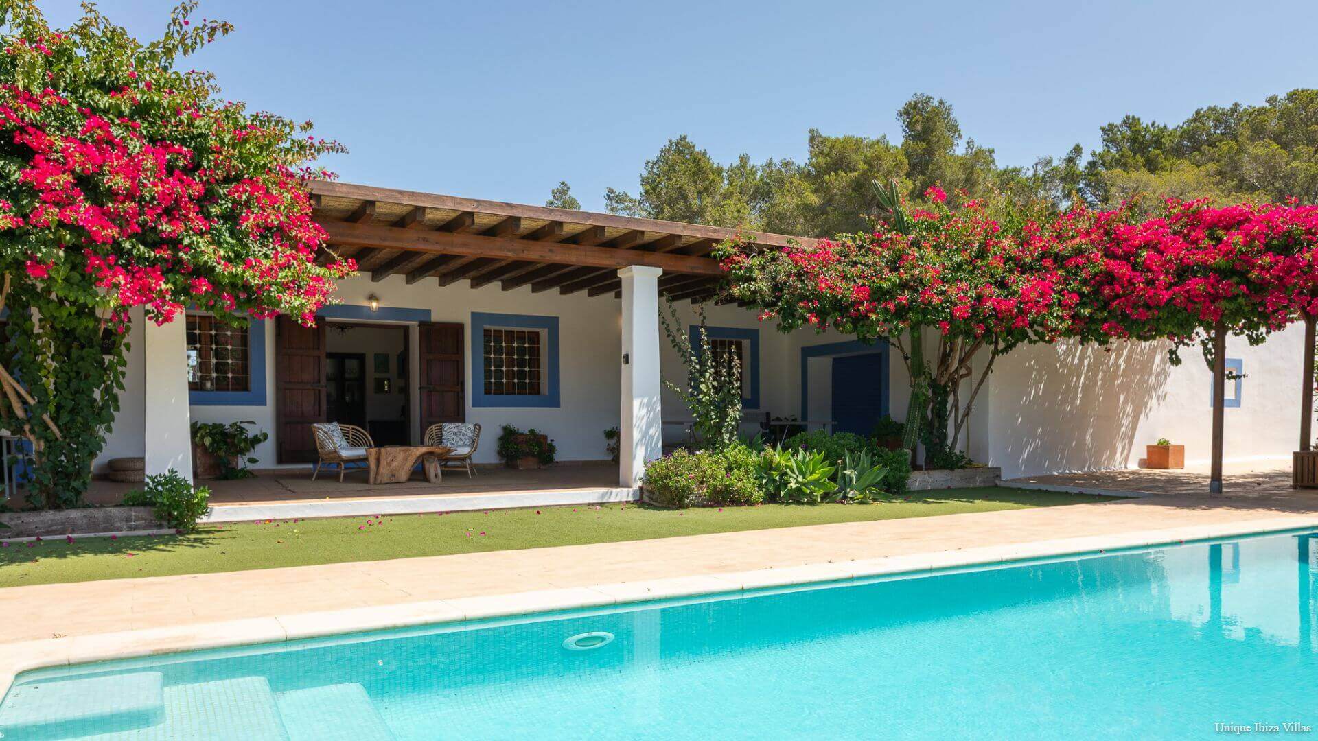 VILLA CAN TORRES - 3 Bedrooms - Santa Eulalia/Cala Llonga 