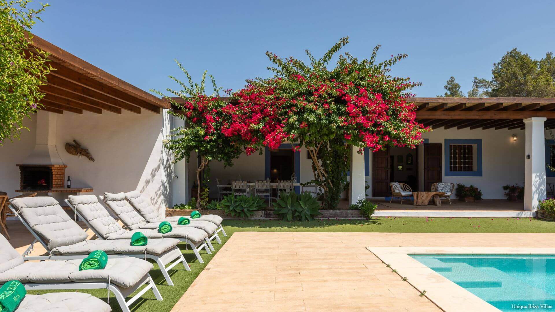 VILLA CAN TORRES - 3 Bedrooms - Santa Eulalia/Cala Llonga 