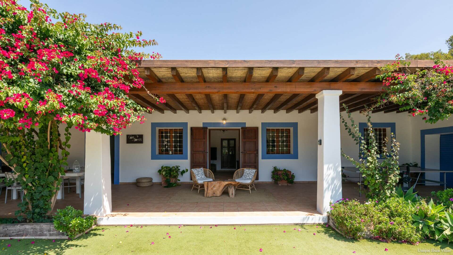 VILLA CAN TORRES - 3 Bedrooms - Santa Eulalia/Cala Llonga 