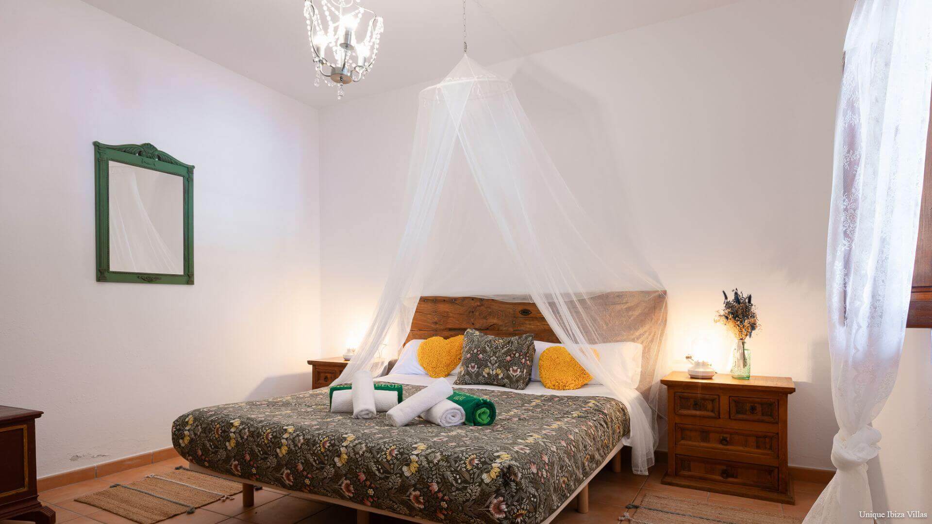 VILLA CAN TORRES - 3 Bedrooms - Santa Eulalia/Cala Llonga 
