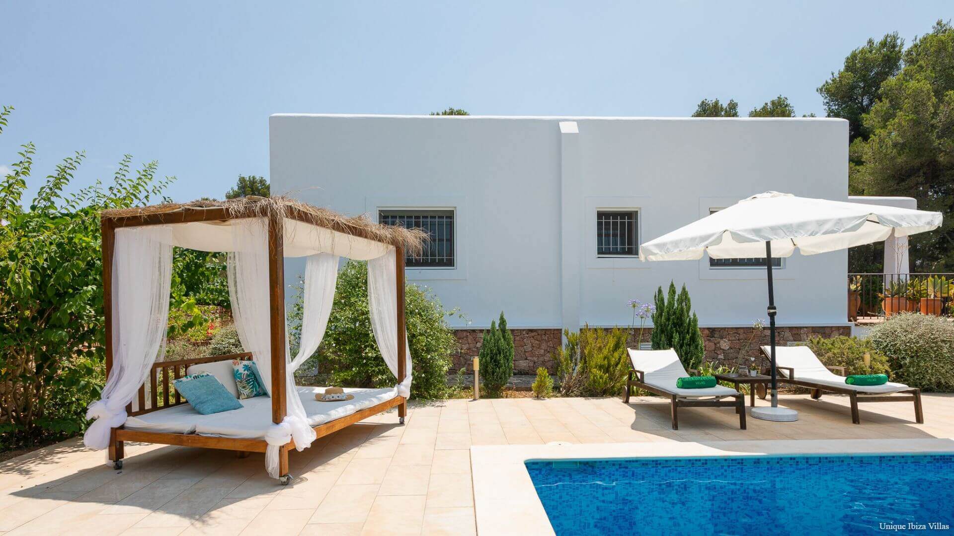 VILLA CURREU III - 4 Bedrooms - Santa Gertrudis (Walk To Village)