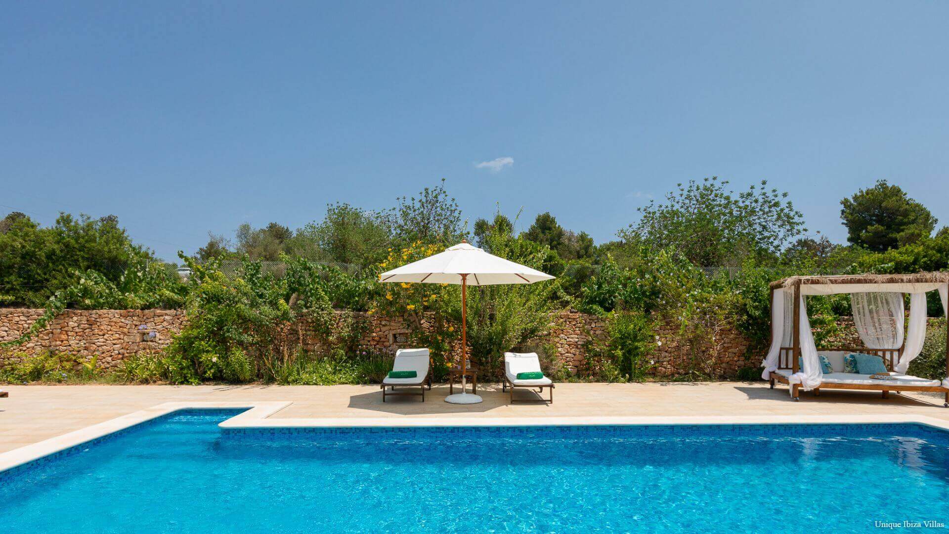 VILLA CURREU III - 4 Bedrooms - Santa Gertrudis (Walk To Village)