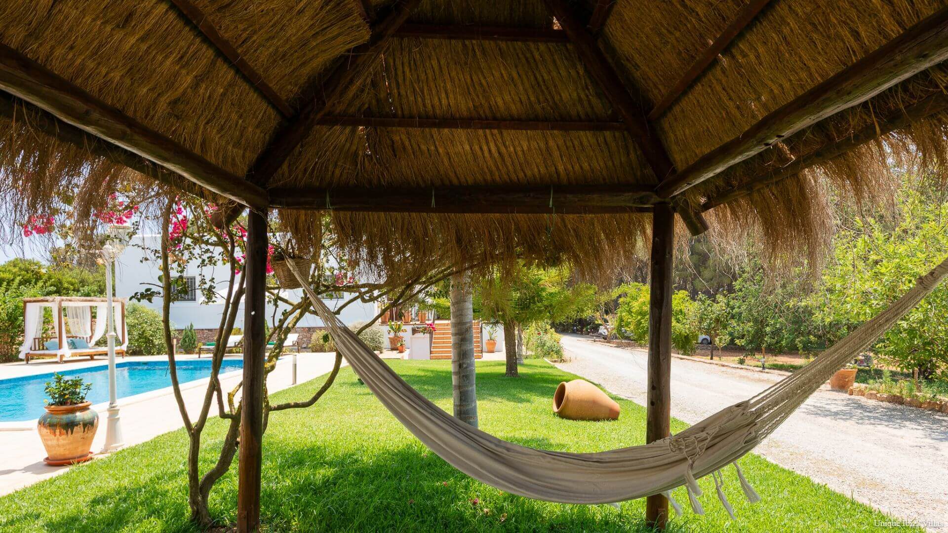 VILLA CURREU III - 4 Bedrooms - Santa Gertrudis (Walk To Village)