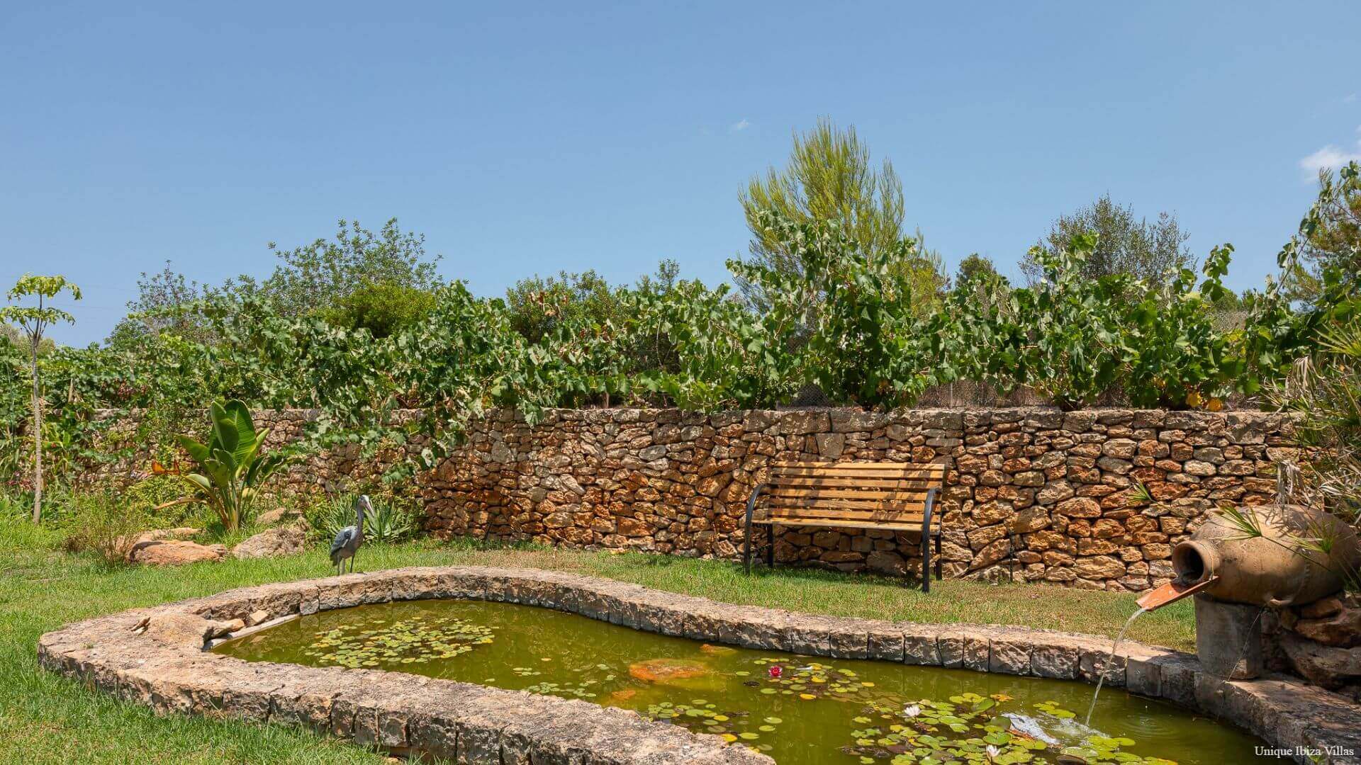 VILLA CURREU III - 4 Bedrooms - Santa Gertrudis (Walk To Village)