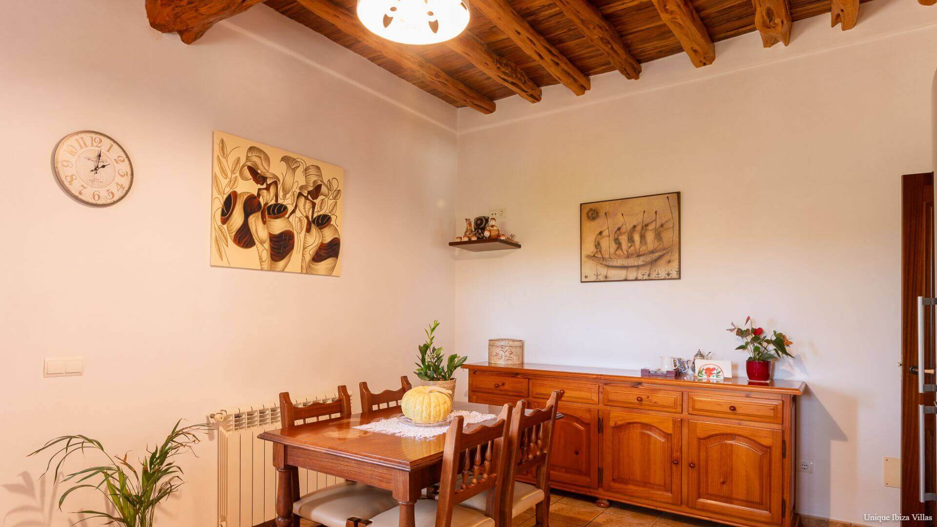 VILLA CURREU III - 4 Bedrooms - Santa Gertrudis (Walk To Village)