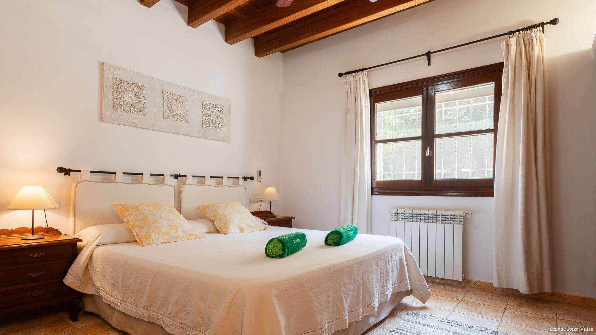 VILLA CURREU III - 4 Bedrooms - Santa Gertrudis (Walk To Village)