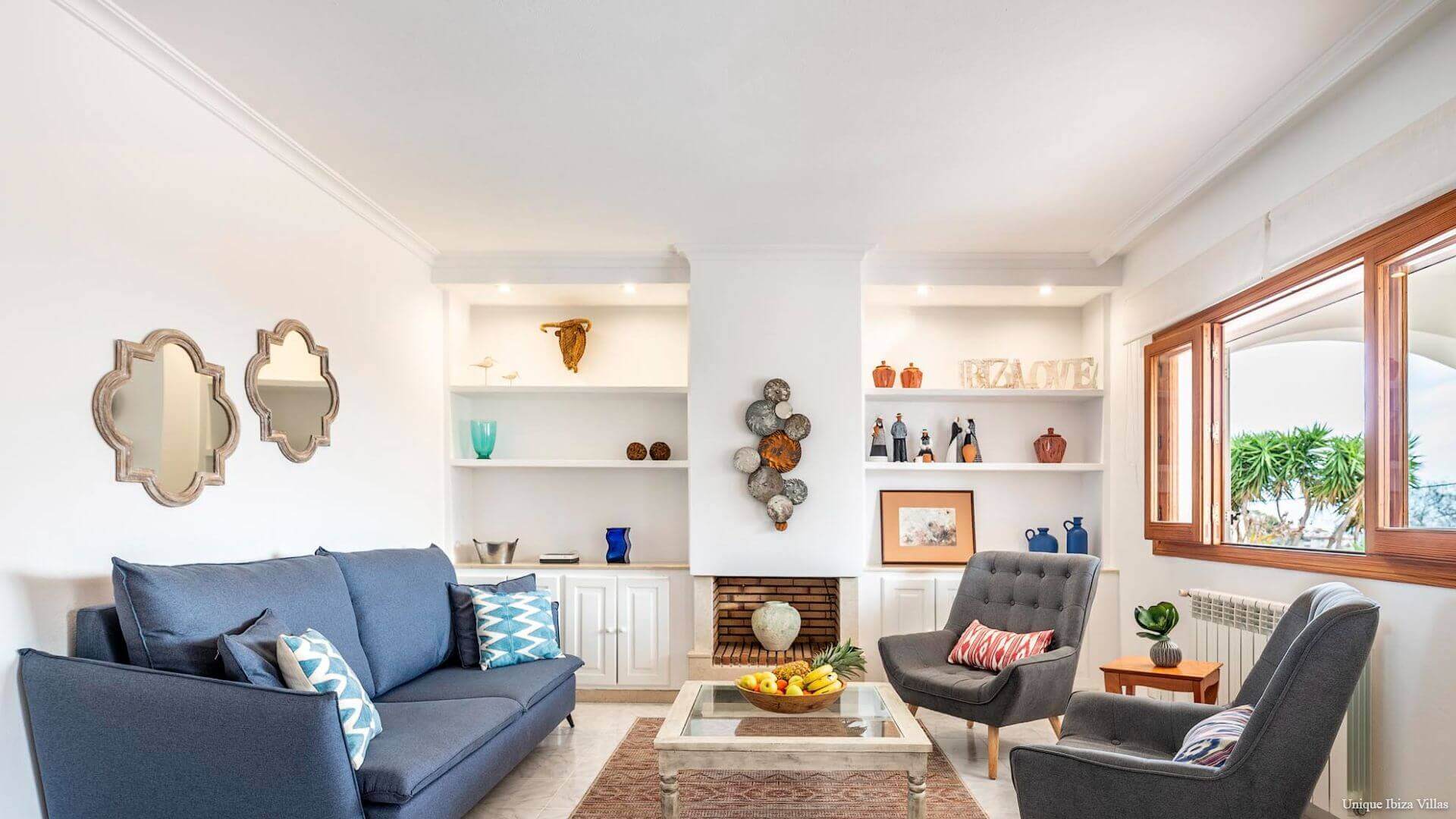 VILLA CAN BLAI - 3 Bedrooms - Santa Eulalia (Walk To Beach)