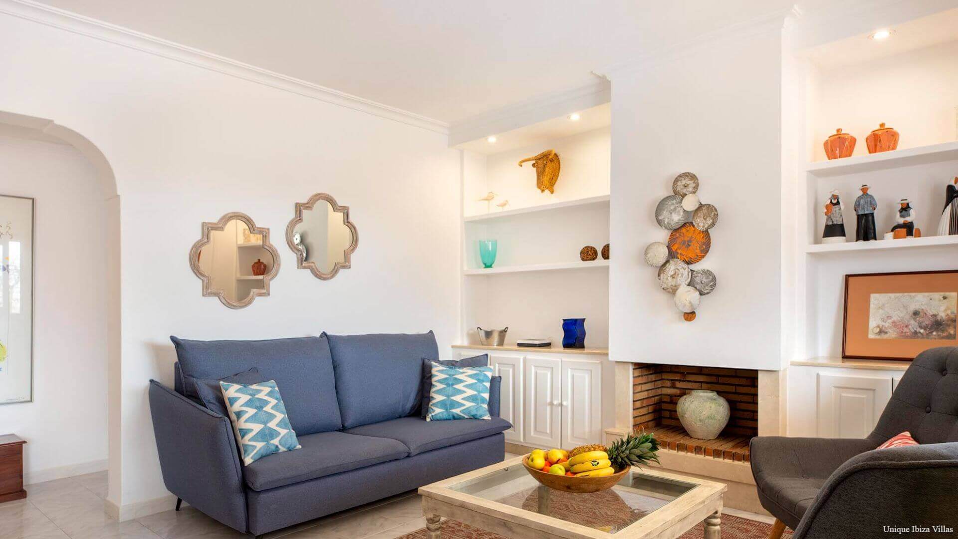 VILLA CAN BLAI - 3 Bedrooms - Santa Eulalia (Walk To Beach)