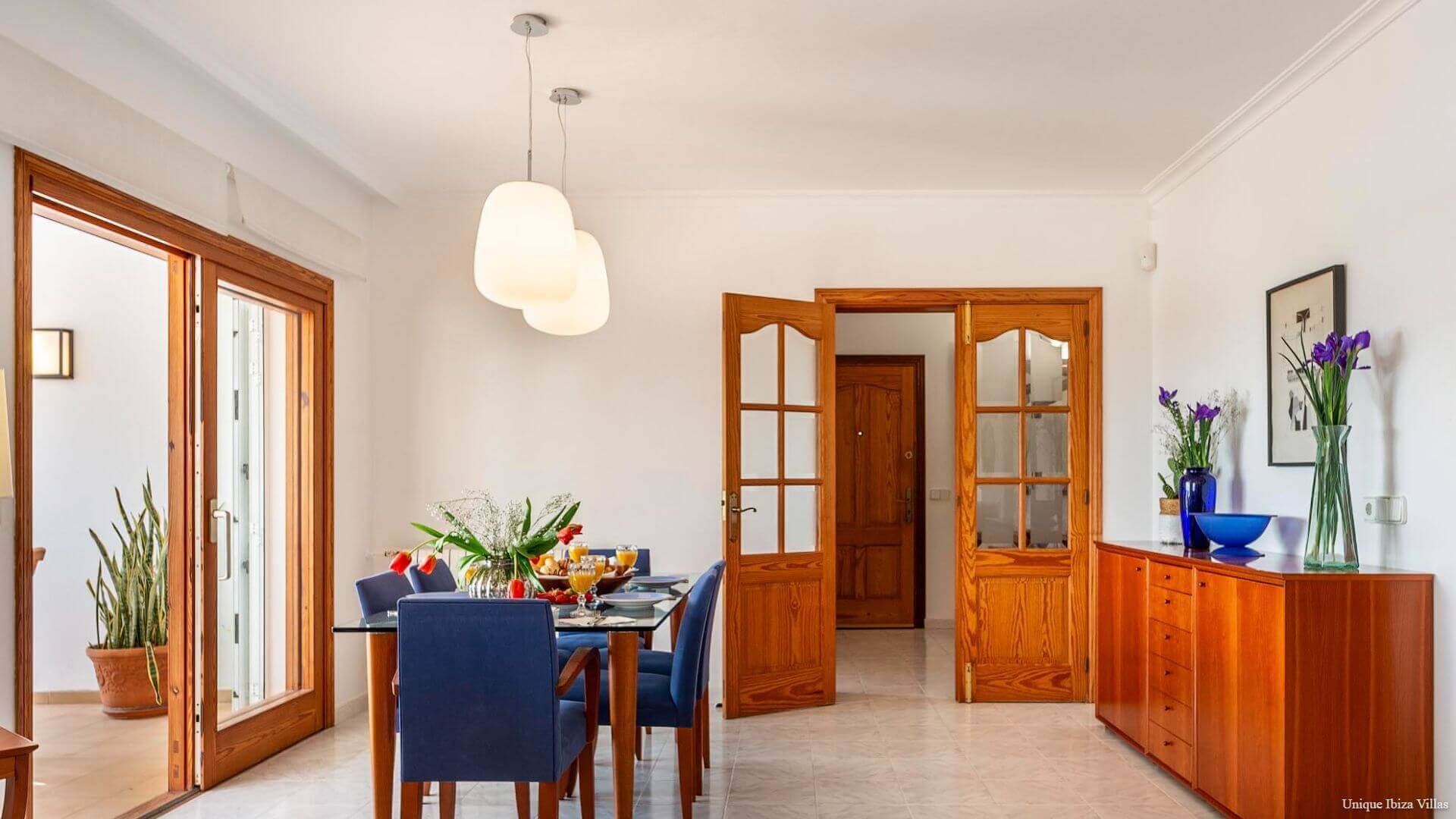 VILLA CAN BLAI - 3 Bedrooms - Santa Eulalia (Walk To Beach)