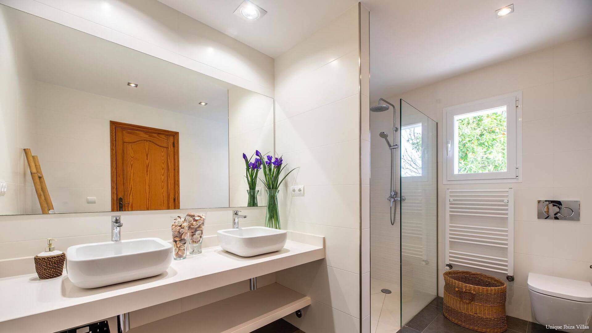 VILLA CAN BLAI - 3 Bedrooms - Santa Eulalia (Walk To Beach)
