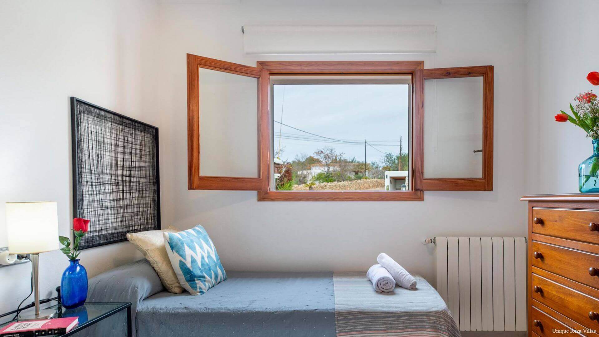 VILLA CAN BLAI - 3 Bedrooms - Santa Eulalia (Walk To Beach)