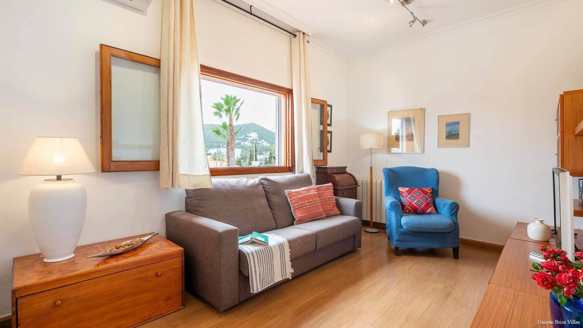 VILLA CAN BLAI - 3 Bedrooms - Santa Eulalia (Walk To Beach)