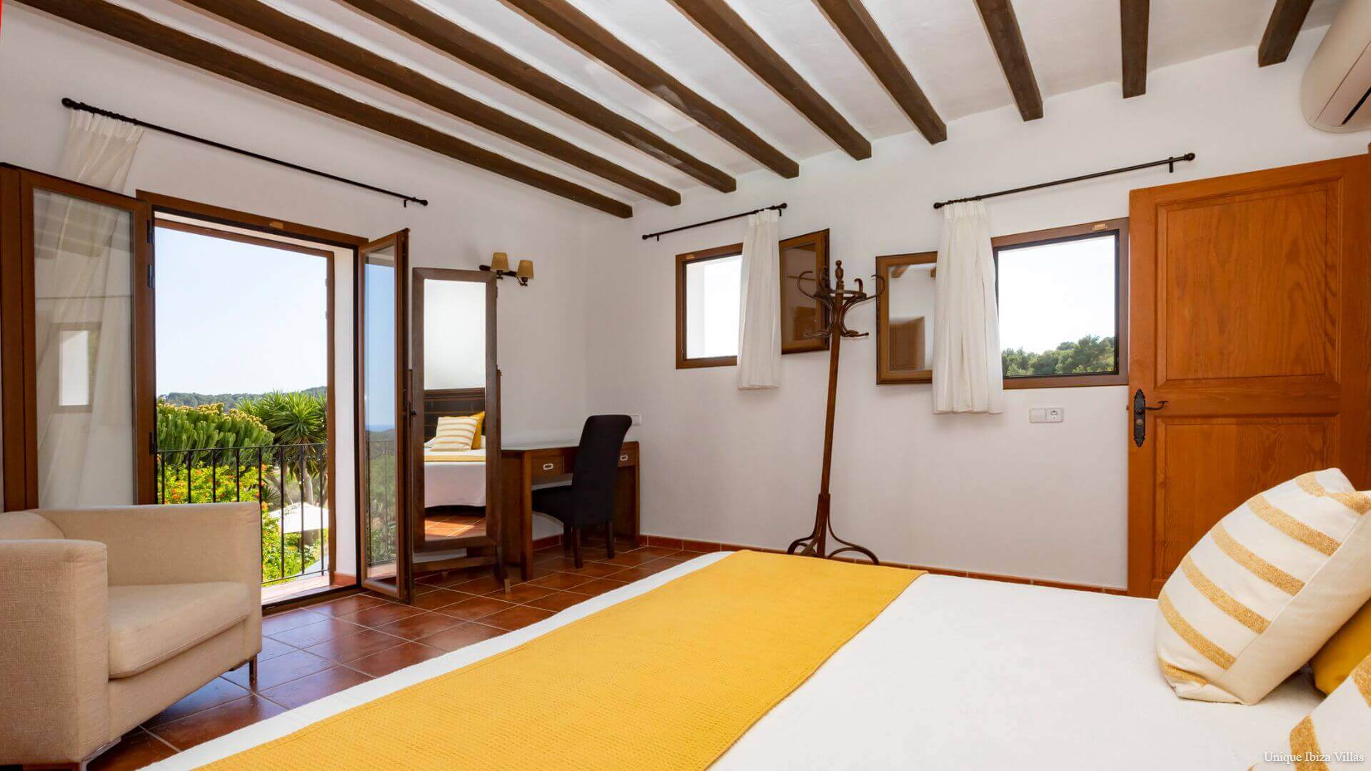 VILLA MONTE DALT - 6 Bedrooms - San Jose