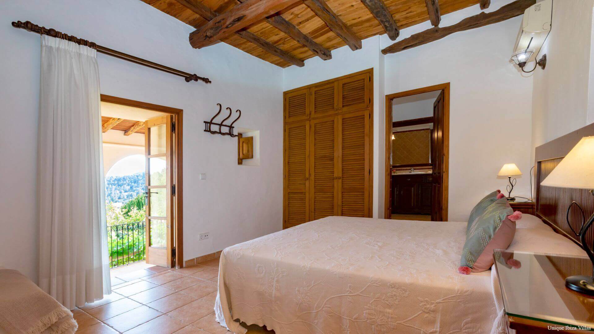 VILLA MONTE DALT - 6 Bedrooms - San Jose