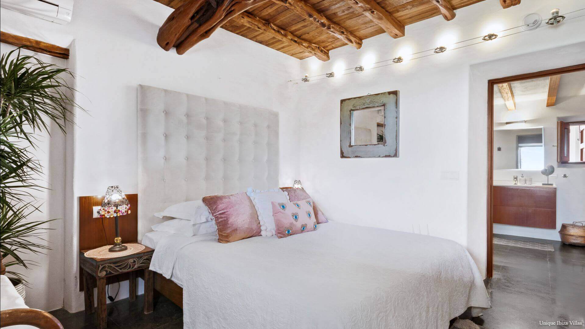 VILLA FINCA CIELO - 11 Bedrooms - San Carlos/Las Dalias/Cala Llenya