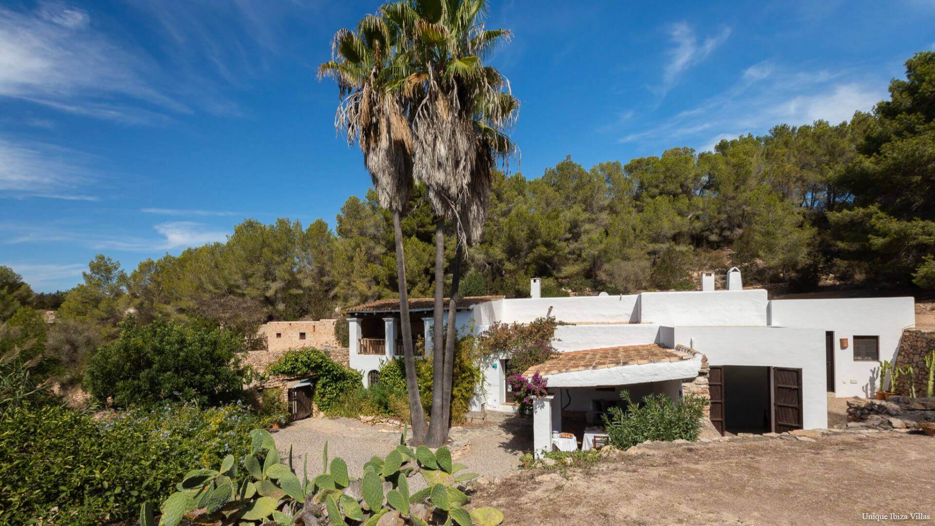 VILLA GILBERT - 5 Bedrooms - Santa Gertrudis (Rural)