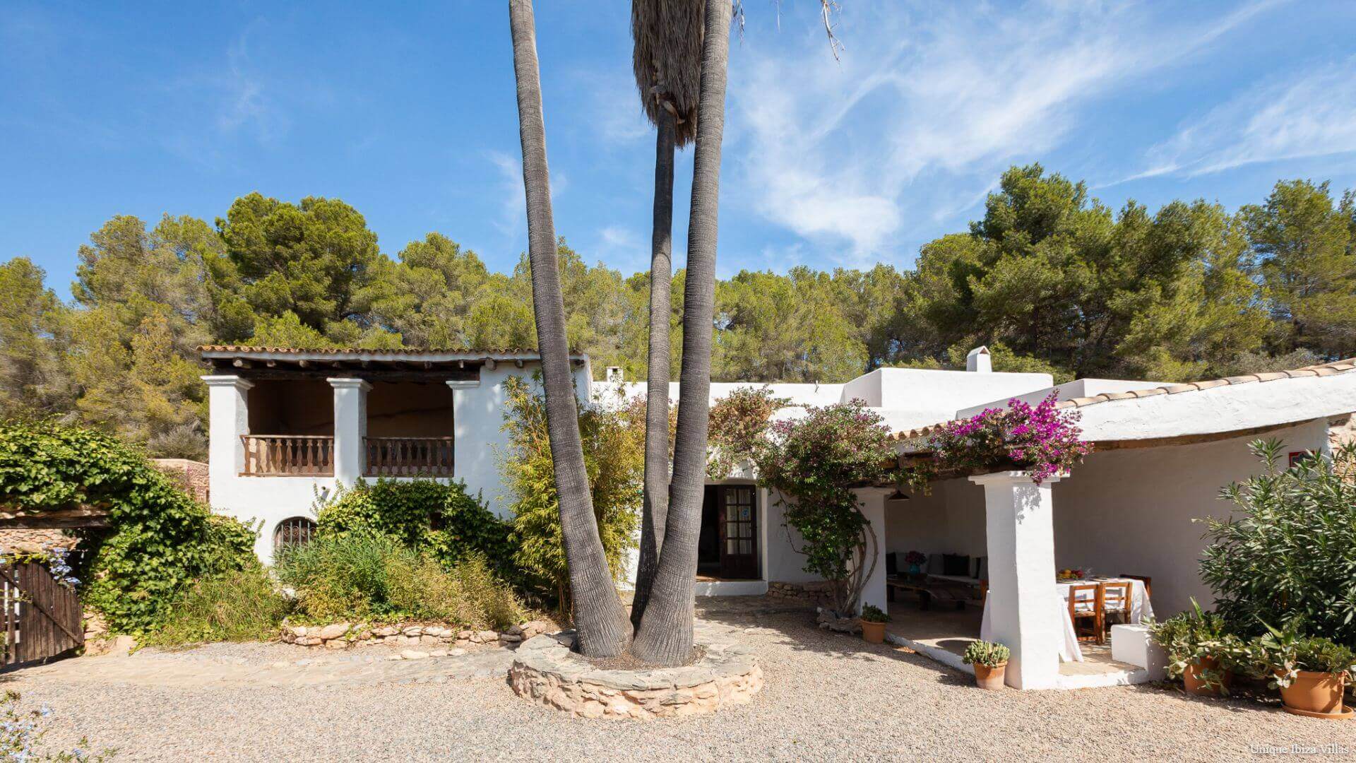 VILLA GILBERT - 5 Bedrooms - Santa Gertrudis (Rural)