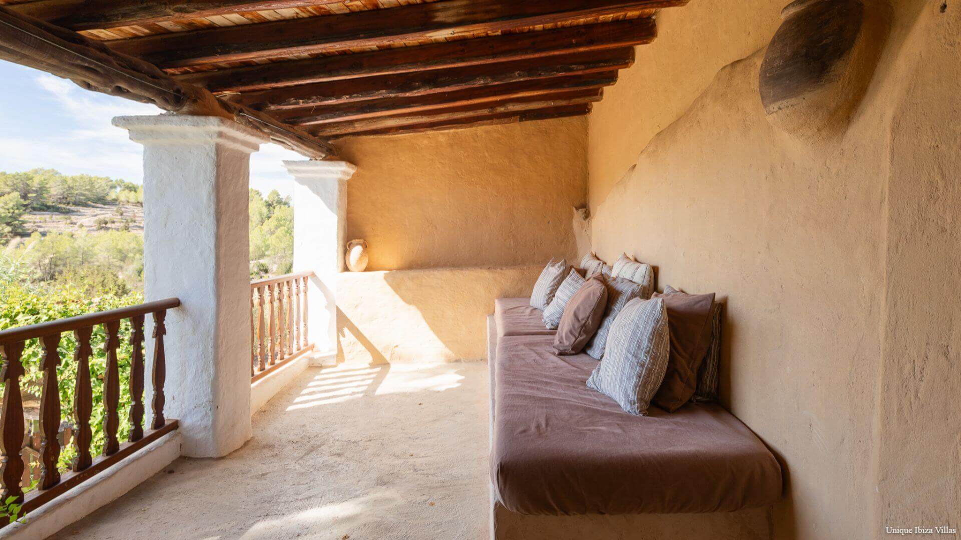 VILLA GILBERT - 5 Bedrooms - Santa Gertrudis (Rural)