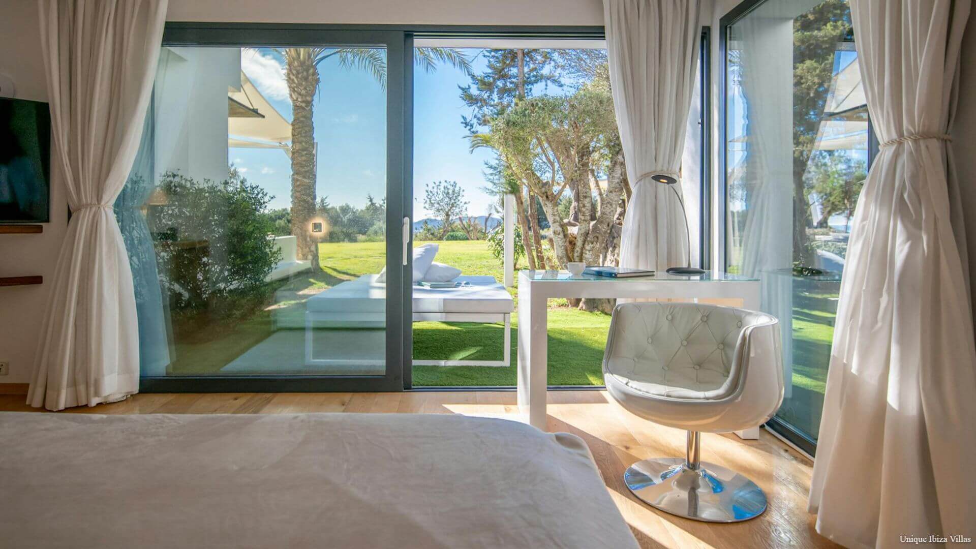 VILLA OASIS - 5 Bedrooms - Between San Jose/Ibiza Town